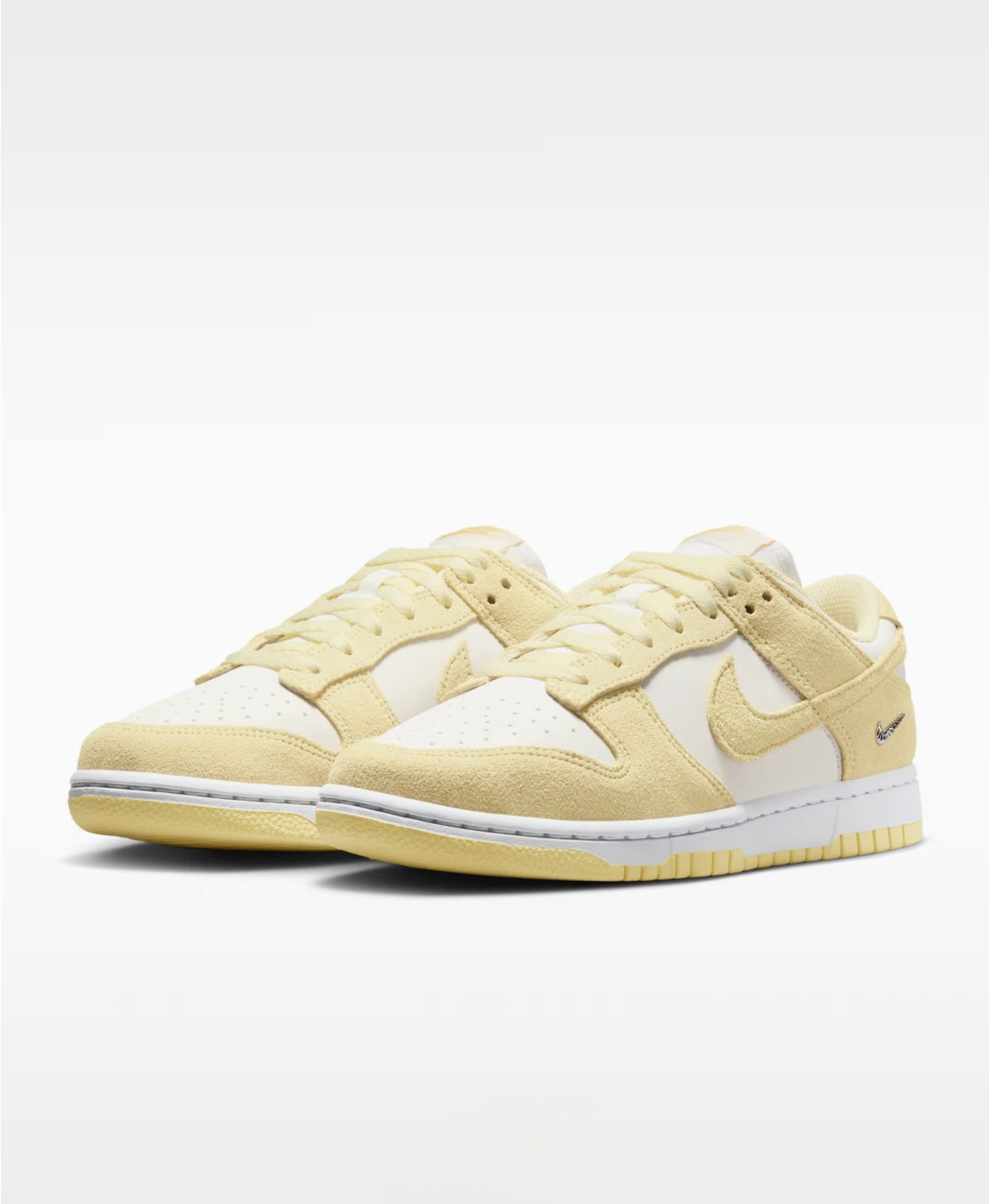 Nike Dunk Low Suede